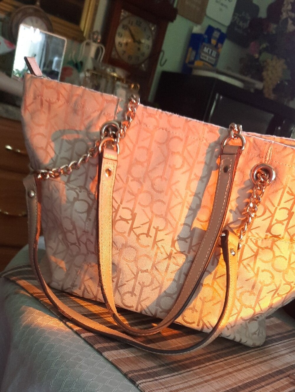 Calvin Klein Cream Tote with Gold Chain Handles - Picture 4 of 9